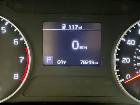 Used 2021 Kia Seltos LX image 12