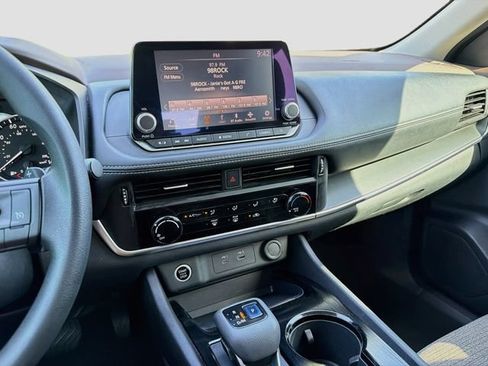 Used 2021 Nissan Rogue S FWD image 25