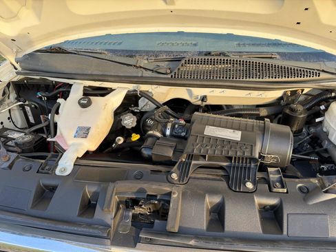 Used 2019 GMC Savana 3500 w/ Power Convenience Package image 22