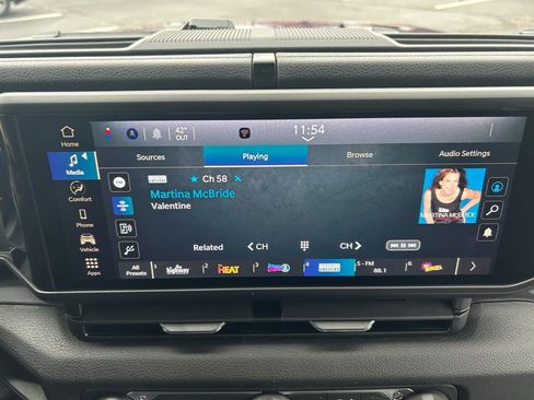 New 2026 Jeep Gladiator Sport image 9