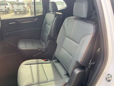 New 2026 GMC Acadia AT4 w/ Super Cruise Package AWD/4WD image 10