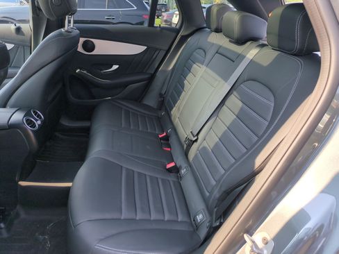 Used 2022 Mercedes-Benz GLC 43 AMG 4MATIC image 30