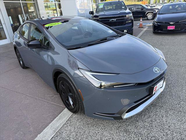 Certified 2025 Toyota Prius Plug-In Hybrid FWD image 8