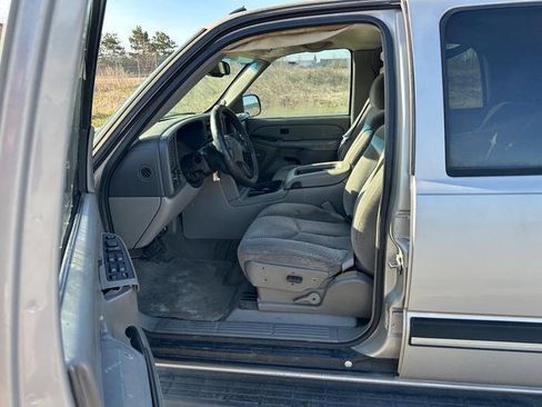Used 2005 Chevrolet Tahoe LS w/ Preferred Equipment Group image 22