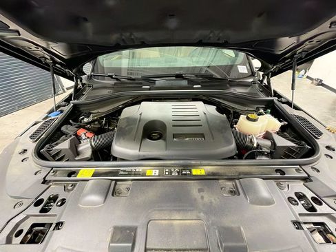 Used 2026 Land Rover Range Rover Sport SE AWD/4WD image 31