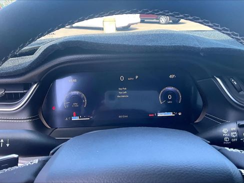 Used 2024 Jeep Grand Cherokee Altitude AWD/4WD image 18