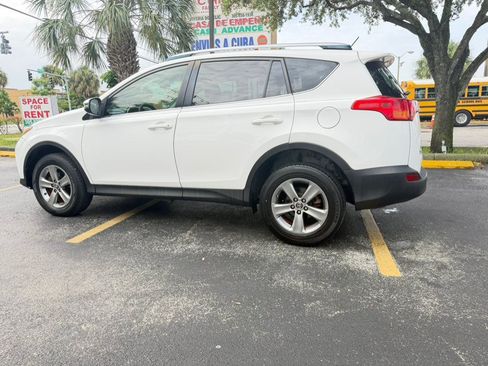 Used 2015 Toyota RAV4 XLE FWD image 9