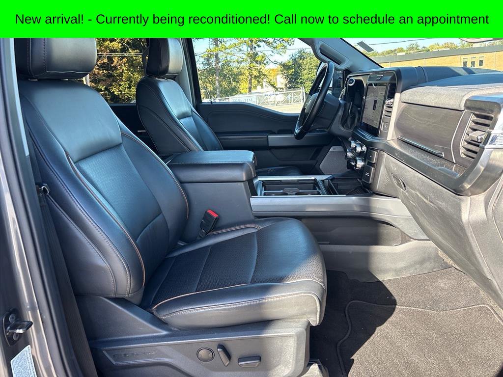 Used 2025 Ford F350 Lariat AWD/4WD image 13