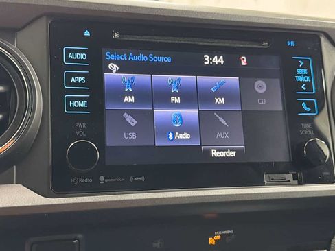 Certified 2019 Toyota Tacoma TRD Sport w/ Technology Package AWD/4WD image 18