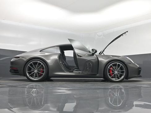 Used 2023 Porsche 911 Carrera S RWD image 7