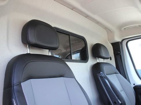 Used 2025 RAM ProMaster 2500 w/ Convenience Group FWD image 27