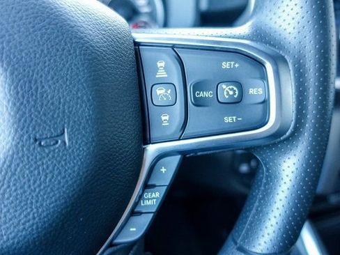 New 2026 RAM 1500 Express AWD/4WD image 18