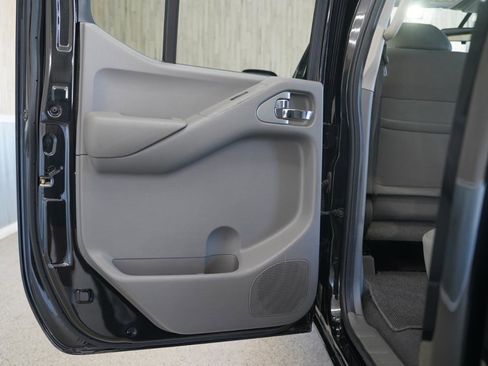 Used 2020 Nissan Frontier SV w/ SV Utility Package AWD/4WD image 36