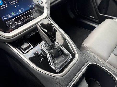 Certified 2025 Subaru Outback Onyx Edition image 25