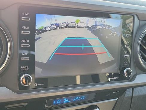 Used 2022 Toyota Tacoma TRD Off-Road w/ Technology Package RWD image 9