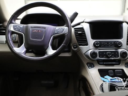 Used 2017 GMC Yukon SLT w/ Premium Edition RWD image 8