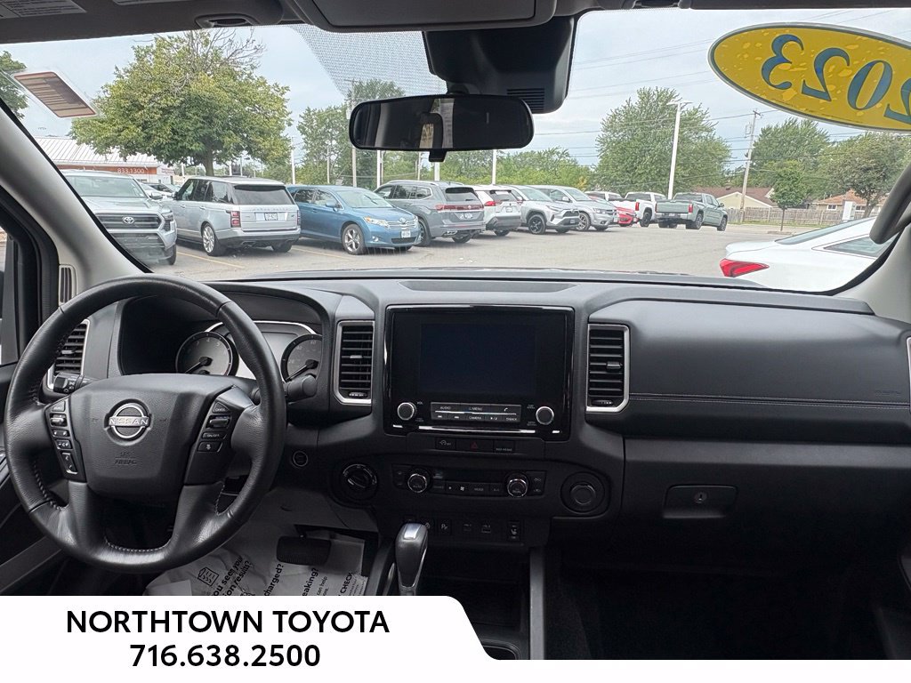 Used 2023 Nissan Frontier SV w/ SV Convenience Package AWD/4WD image 18