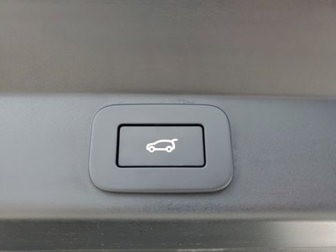 Used 2024 Land Rover Range Rover Sport Dynamic SE image 17