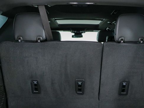 Used 2023 GMC Yukon Denali AWD/4WD image 34