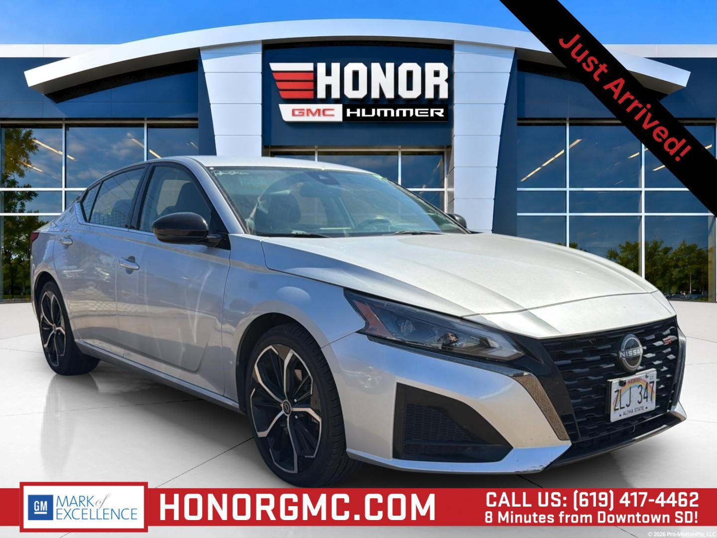 Used 2024 Nissan Altima 2.5 SR FWD image 1