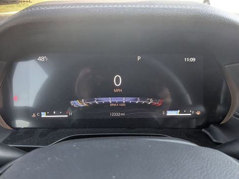 Used 2025 Jeep Grand Cherokee Limited w/ Luxury Tech Group II image 20