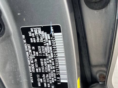 Used 2012 Hyundai Santa Fe SE FWD image 3