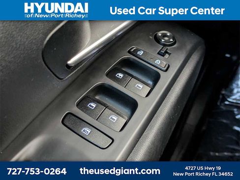 Certified 2023 Hyundai Tucson SE image 24