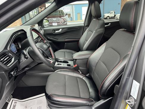 Used 2024 Ford Escape ST-Line w/ Tech Pack #1 image 13