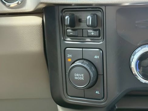 Used 2026 Ford F450 Platinum w/ Platinum Plus Package AWD/4WD image 29
