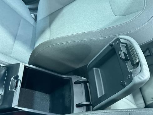 Used 2025 Kia K4 LXS image 27