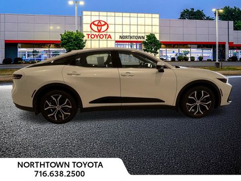 Used 2024 Toyota Crown XLE image 37