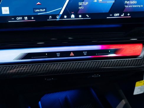 Used 2025 BMW M5 Touring image 24