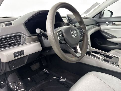 Used 2019 Honda Accord LX image 4