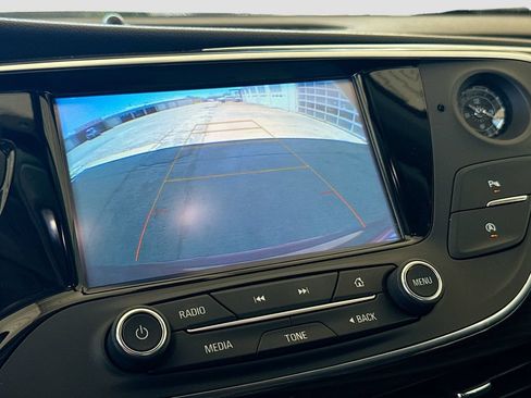 Used 2020 Buick Envision Essence FWD image 16