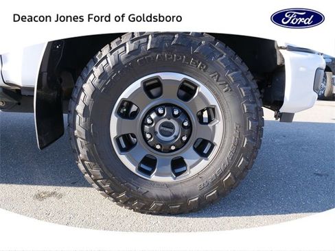 Used 2023 Ford F250 Lariat w/ Tremor Off-Road Package image 11