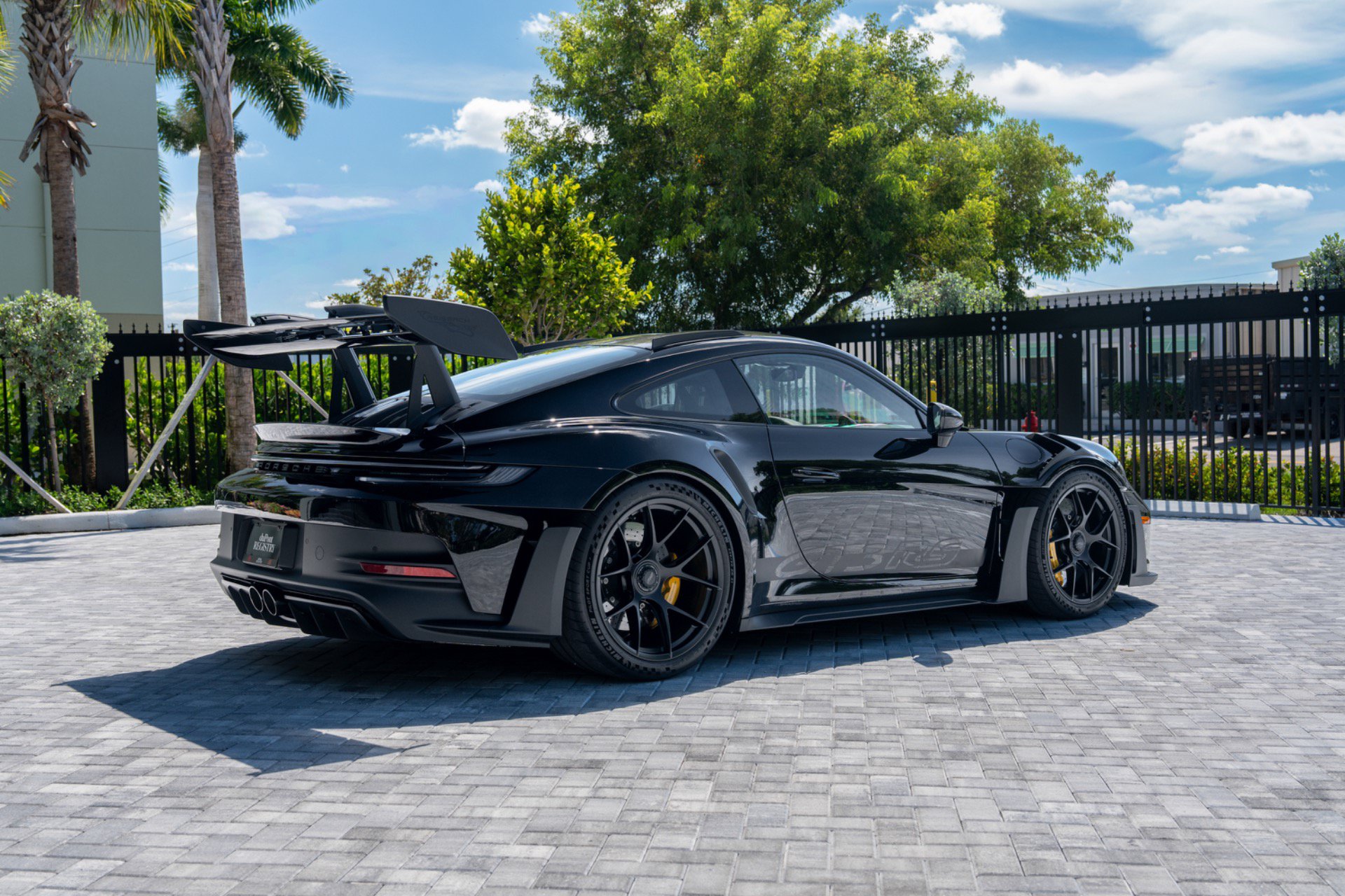 Used 2025 Porsche 911 GT3 RS RWD image 3