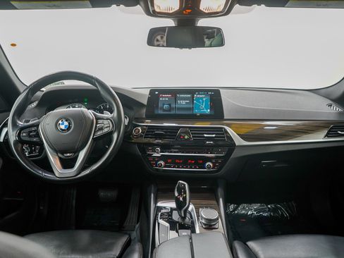 Used 2018 BMW 530i xDrive 530i xDrive image 14