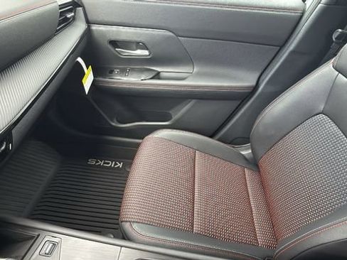 New 2026 Nissan Kicks SR w/ Cold Weather Package image 12