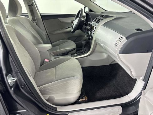 Used 2012 Toyota Corolla L FWD image 9