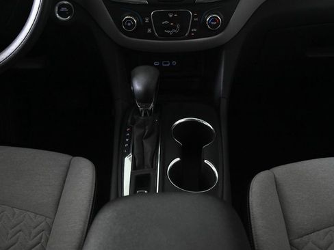 Used 2024 Chevrolet Equinox LS w/ LS Convenience Package image 14