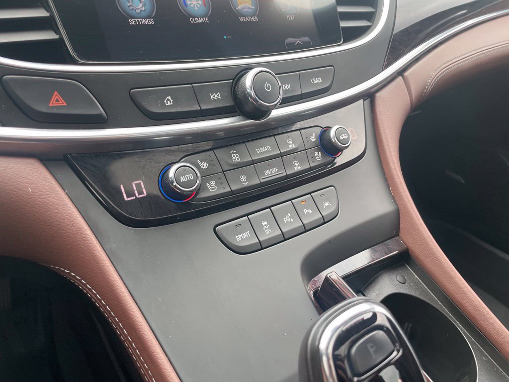Used 2018 Buick LaCrosse Avenir w/ Driver Confidence Package #2 AWD/4WD image 19