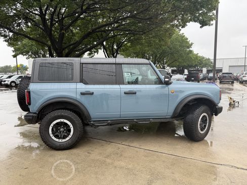 Certified 2023 Ford Bronco Badlands w/ Sasquatch Package image 3