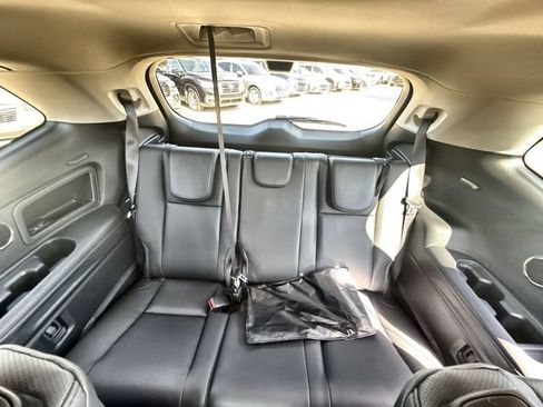 Used 2026 Subaru Ascent Touring AWD/4WD image 24