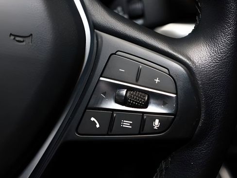 Used 2022 BMW i4 eDrive40 image 48