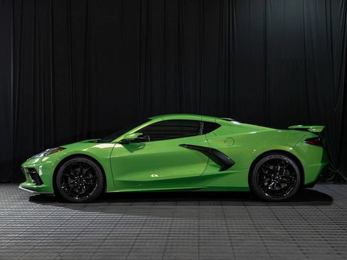 Used 2026 Chevrolet Corvette Stingray Preferred Cpe w/ Z51 Performance Package RWD image 4