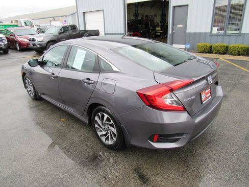 Used 2016 Honda Civic EX image 4
