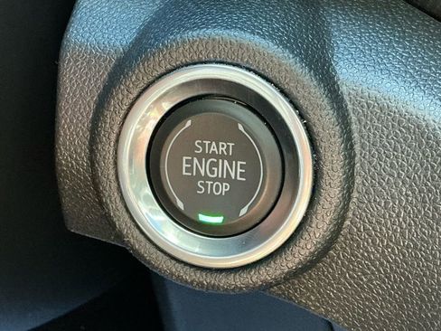 Used 2021 Chevrolet TrailBlazer RS w/ Sun and Liftgate Package image 35