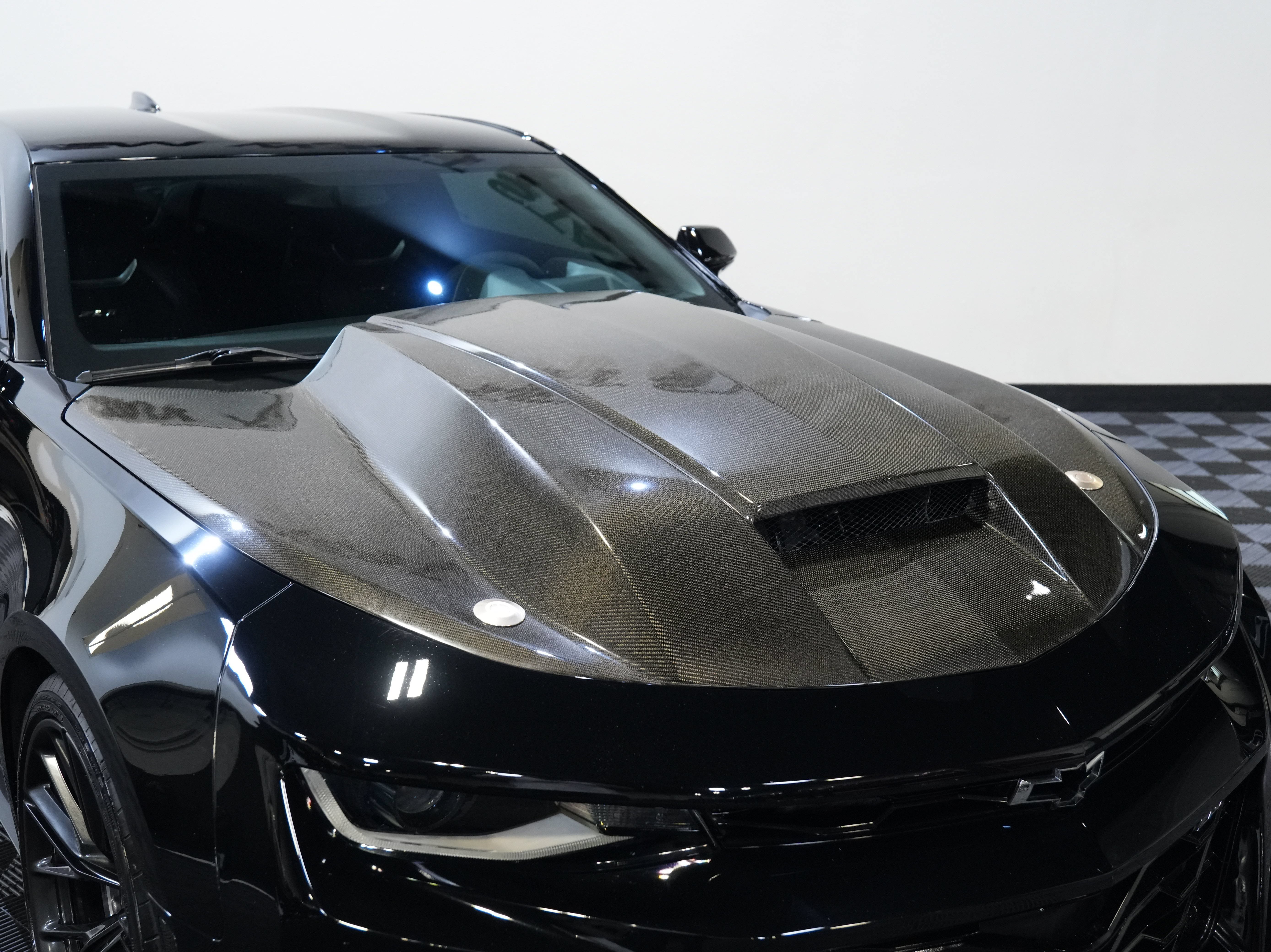 Used 2018 Chevrolet Camaro ZL1 RWD image 12
