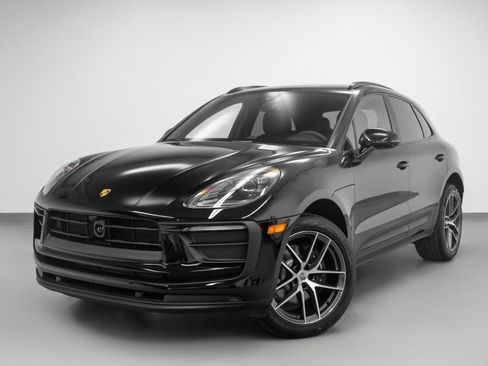 Used 2025 Porsche Macan image 1