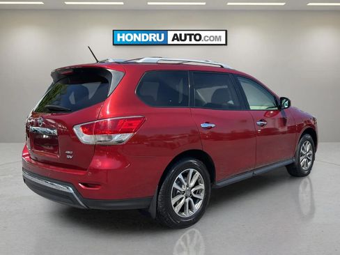 Used 2013 Nissan Pathfinder SV AWD/4WD image 4